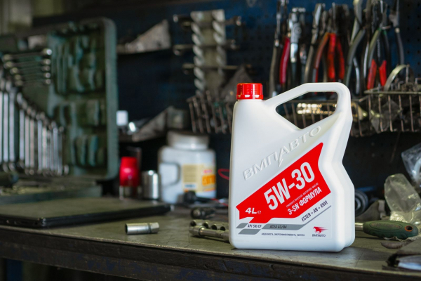 Чем реже, тем лучше: как часто нужно менять моторное масло?