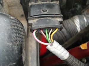 Датчик массового расхода воздуха (ДМРВ) 2110: симптомы неполадок, диагностика и ремонт