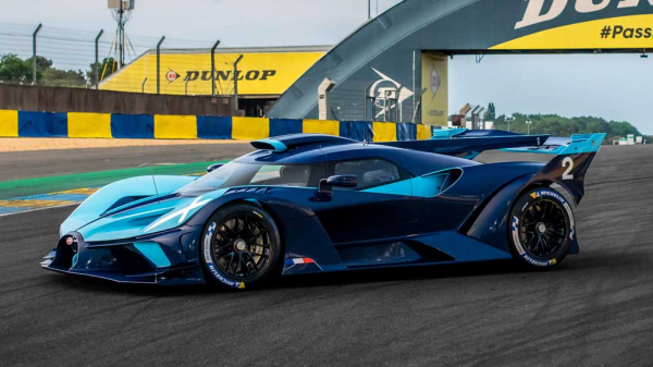 Очень мощный гиперкар Bugatti Bolide показали широкой публике Очень мощный гиперкар Bugatti Bolide показали широкой публике