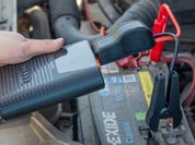 Как аккумуляторный автокомпрессор очень упрощает жизнь автовладельцу? Как аккумуляторный автокомпрессор очень упрощает жизнь автовладельцу?