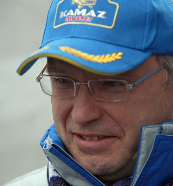 Минпромторг решил отучить российский автопром от китайских комплектующих: КамАЗ против