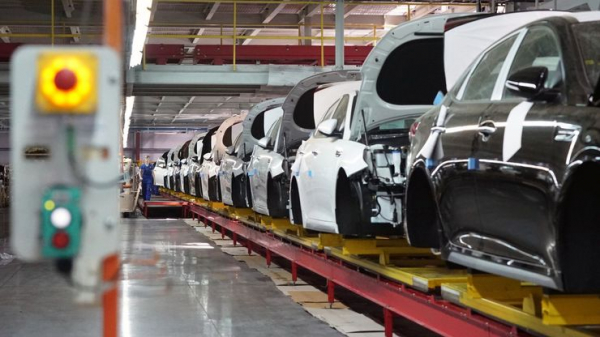 Почему киргизский автопром не поможет России? Да потому, что гладиолус Почему киргизский автопром не поможет России? Да потому, что гладиолус