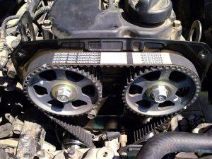 Почему стучат клапана в двигателе