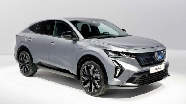 Представлен стильный кроссовер Renault Rafale мощностью 300 лошадиных сил