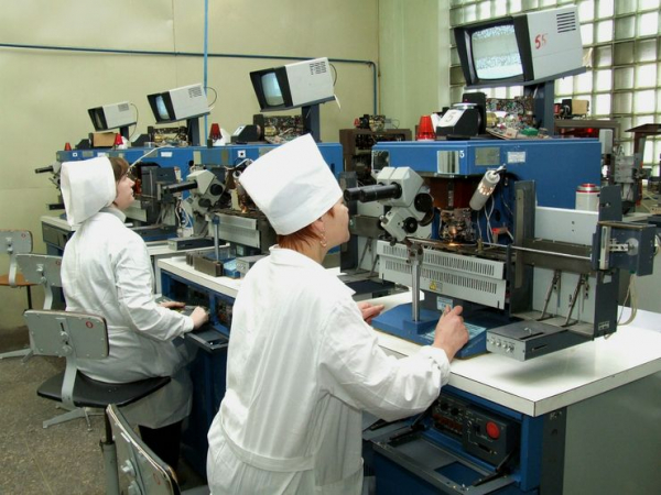 &laquo;Слоновая болезнь&raquo;: российский автопром &laquo;возродят&raquo; на всем китайском