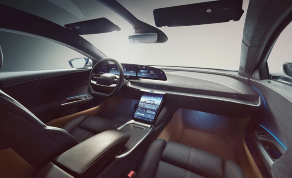 Технологичный электрокар Lucid Air стал доступен в России за 21 млн рублей