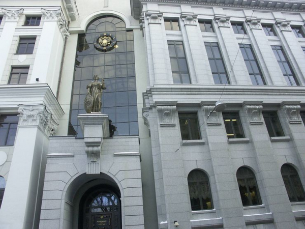 Верховный Суд разрешил возвращать машины дилерам из-за &laquo;детских болезней&raquo;