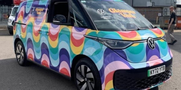 Новий Volkswagen ID.Buzz тюнінгували в стилістиці хіпі