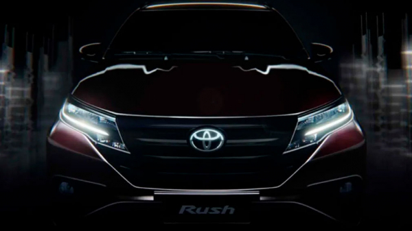 Семейный кросс-вэн Toyota Rush появился в России
