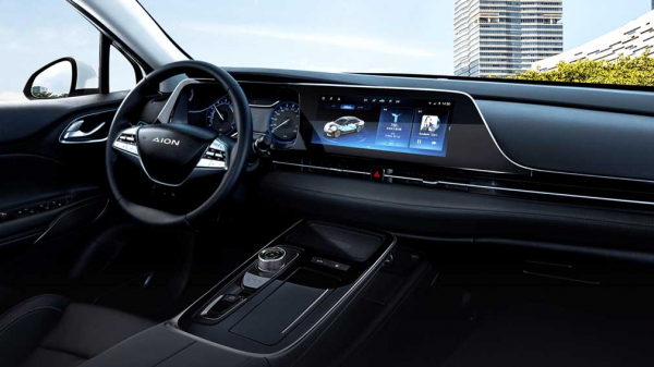 Дилеры привезли в Россию новый седан GAC Aion S