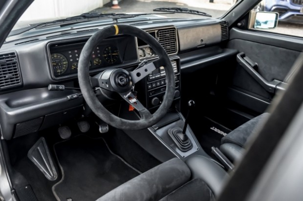 Manhart перетворило класичний Lancia Delta на 370-сильний спорткар