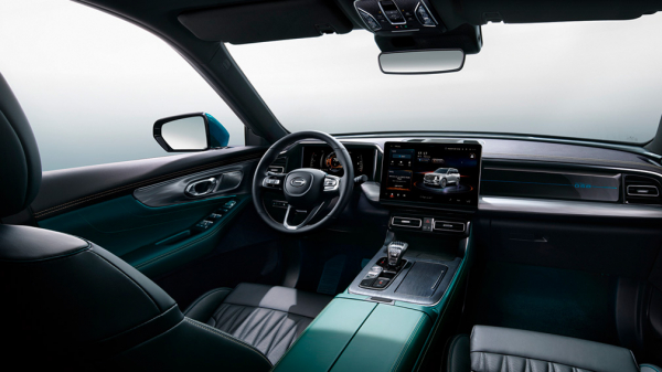 В РФ официально начались продажи нового кроссовера GAC GS8