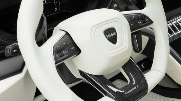 Компанія Mansory представила повністю золотий Lamborghini Urus