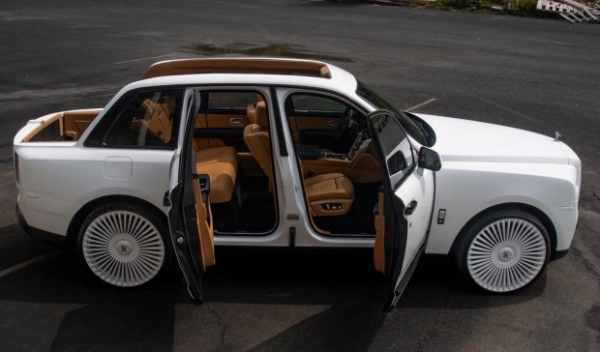 Американський репер замовив оригінальний тюнінг Rolls-Royce Cullinan Американський репер замовив оригінальний тюнінг Rolls-Royce Cullinan