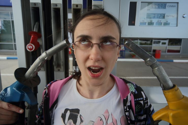 До каких пор в России будет дорожать бензин