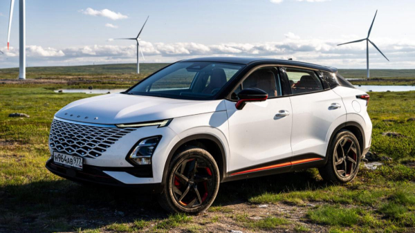 Кроссовер Omoda C5 и седан Omoda S5 подорожали в РФ на 50 000 рублей в июле 2023 года