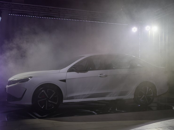 Остатки прежней роскоши: новые седаны до 2 миллионов рублей