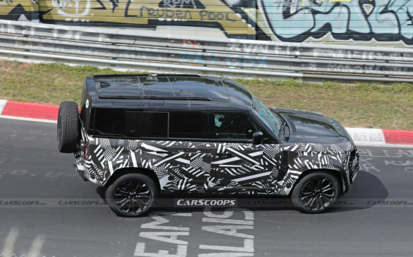 Премиальный внедорожник Land Rover Defender SVX тестируют на Нюрбургринге Премиальный внедорожник Land Rover Defender SVX тестируют на Нюрбургринге