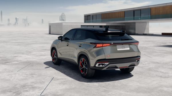 В России &laquo;народным голосованием&raquo; выберут новый дизайн кроссовера Omoda C5