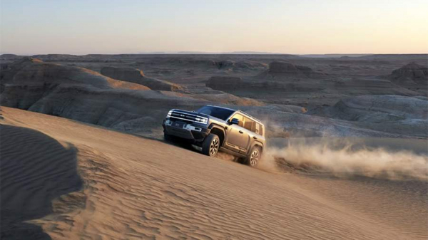 BYD представил гибридный внедорожник Leopard 5 под брендом FangChengBao
