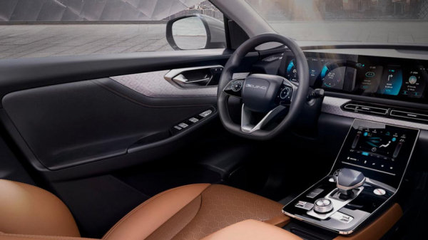 &laquo;Автопоток&raquo;: &laquo;Автотор&raquo; покажет новый кроссовер BAIC Х7 в Москве в августе 2023 года