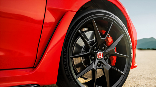 Honda Civic Type R провалила лосиный тест