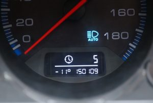 Что такое одометр в машине: как работает спидометр и одометр