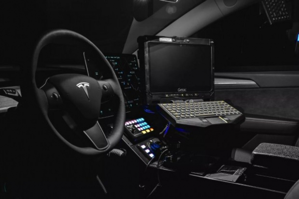 Електромобіль Tesla Model Y отримав поліцейську версію