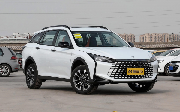 Глава «АвтоВАЗа» Соколов ушёл от ответа на вопрос о выпуске под брендом LADA моделей Dongfeng Глава «АвтоВАЗа» Соколов ушёл от ответа на вопрос о выпуске под брендом LADA моделей Dongfeng