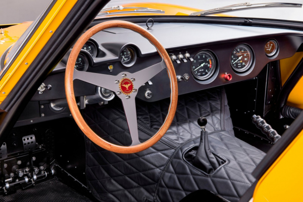 Гоночные Bizzarrini 5300 GT Corsa Revival будут показаны на "Неделе автомобилей"