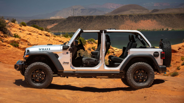 Компания Jeep продала 5-миллионный экземпляр внедорожинка Jeep Wrangler Компания Jeep продала 5-миллионный экземпляр внедорожинка Jeep Wrangler