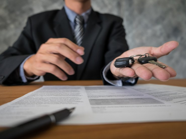 На вторичном рынке не осталось свежих иномарок дешевле миллиона рублей