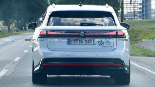 Опубликованы снимки электрического универсала Volkswagen ID.7 