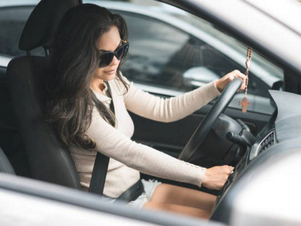 Почему сцепление &laquo;схватывает&raquo; в самом конце хода педали