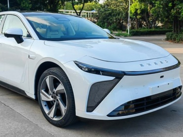 Седан Exeed Exlantix ES готов к отправке в Россию