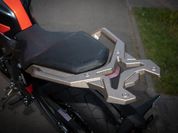 Среднеразмерный Adventure: мотоцикл для любителей свободы и приключений Среднеразмерный Adventure: мотоцикл для любителей свободы и приключений