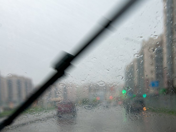 Таинственное исчезновение: куда уходит «омывайка», если луж под машиной нет Таинственное исчезновение: куда уходит «омывайка», если луж под машиной нет