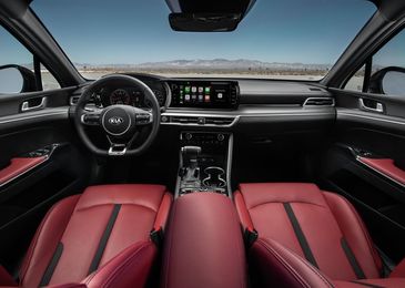 Таксисты рассказали, как &laquo;стареет&raquo; Kia K5: стоит ли покупать подержанного &laquo;корейца&raquo;