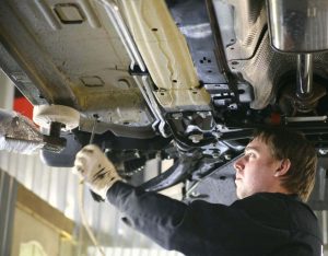 Защита порогов автомобиля: чем обработать пороги