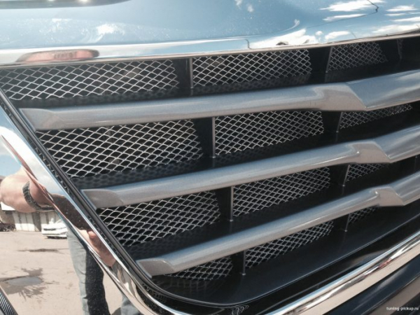 Защитная сетка радиатора: стоит ли устанавливать на машину