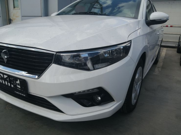 Затариться по дешевке: как мы покупали бюджетный седан Iran Khodro Tara