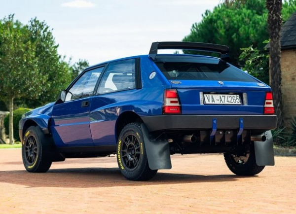 Культову Lancia Delta відродили у форматі «позашляховика» Культову Lancia Delta відродили у форматі «позашляховика»