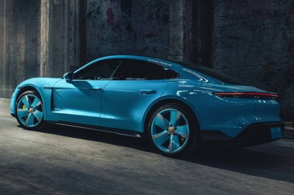 Електромобіль Porsche Taycan перетворили на витвір мистецтва