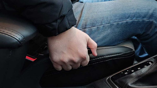 Как правильно пользоваться ручником, чтобы не сломать АКПП