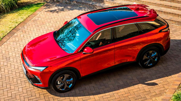 Раскрыты цены и комплектации нового кроссовера BAIC X55 для российского рынка
