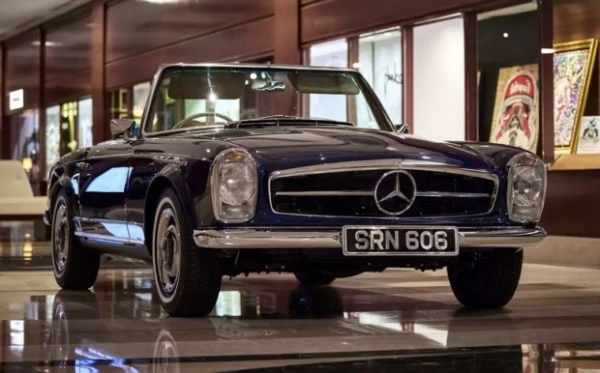 Культовий кабріолет Mercedes-Benz SL W113 повернули у виробництво