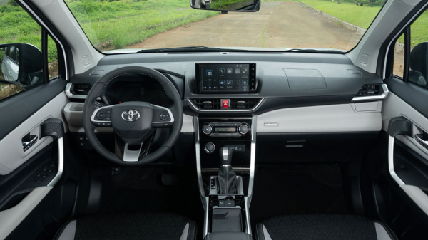 В России появился недорогой минивэн Toyota с очень надежным мотором