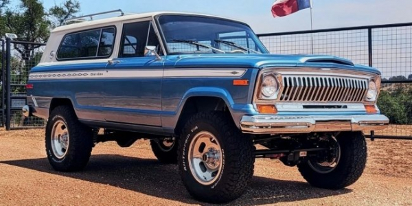 Знаменитий позашляховик Jeep Cherokee 1975 року повернули у виробництво Знаменитий позашляховик Jeep Cherokee 1975 року повернули у виробництво