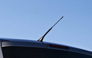 Антенна для автомагнитолы: особенности выбора