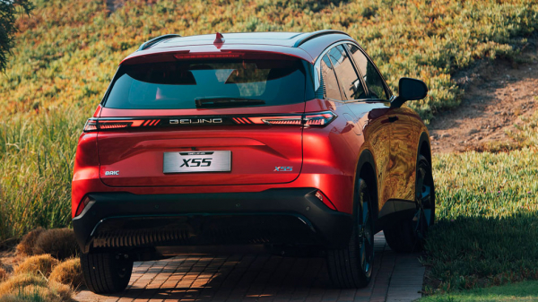 Раскрыты цены и комплектации нового кроссовера BAIC X55 для российского рынка